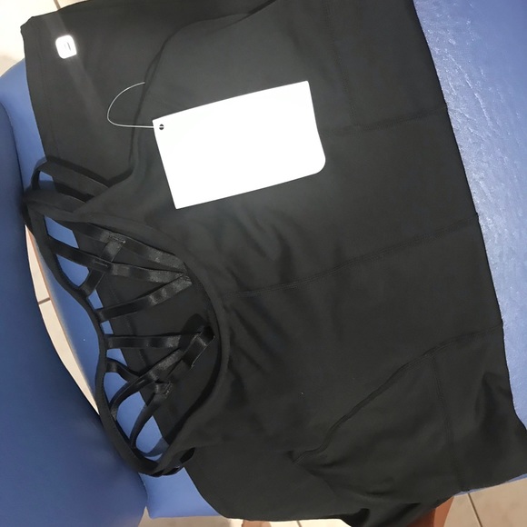 Fabletics Arianna tank - Picture 9 of 14